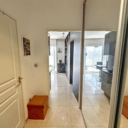 Apartment Cam3 - Beau 2 Pieces Avec Terrasse Cannes